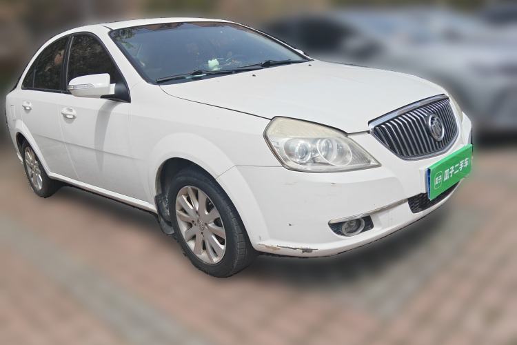 Used Buick Excelle 2011 1.6 LE-AT Front Right 45 Deg