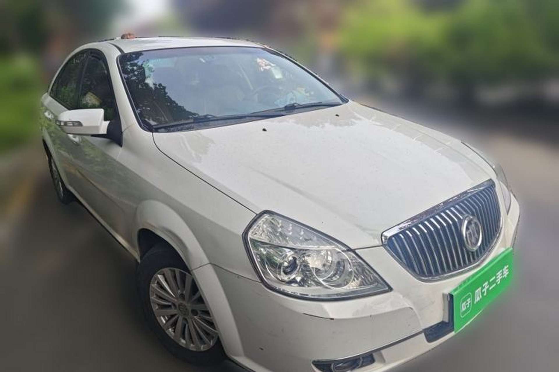 Used Buick Excelle 2011 1.6LX-AT Front Right 45 Deg