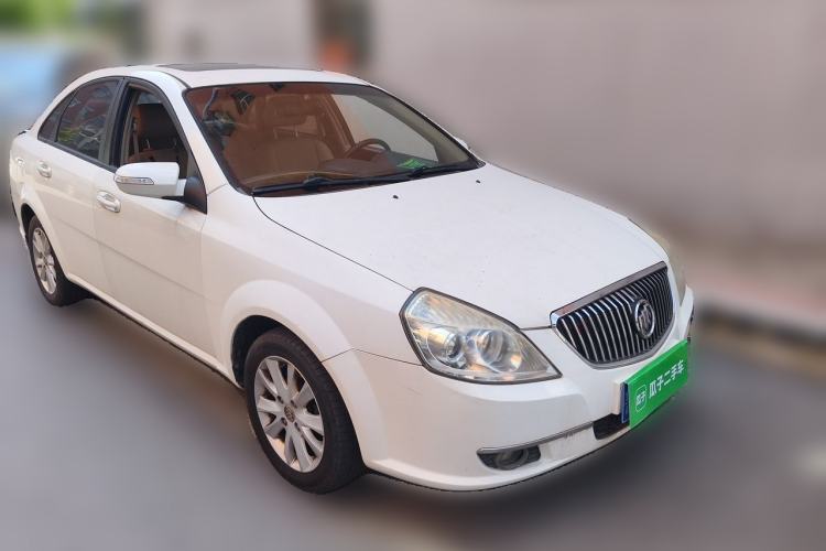 Used Buick Excelle 2011 1.6 LE-MT Front Right 45 Deg