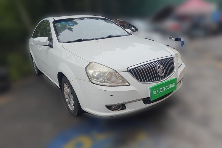 Used Buick Excelle 2011 1.6 LX-MT Front Right 45 Deg