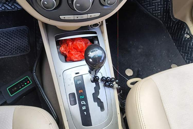 Used Buick Excelle 2011 1.6LX-AT Gear Lever
