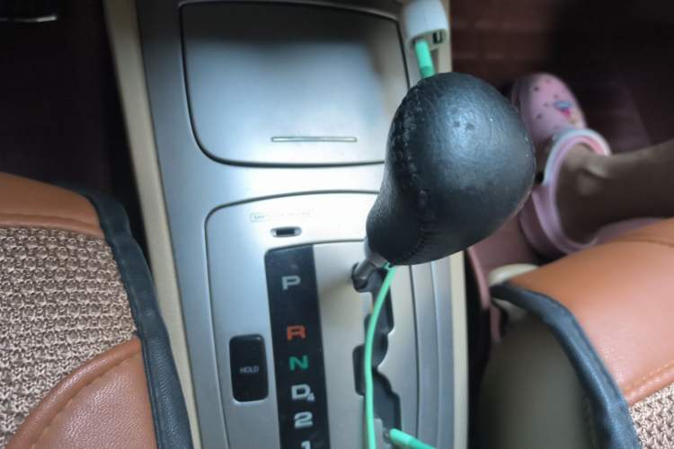 Used Buick Excelle 2011 1.6LX-AT Gear Lever