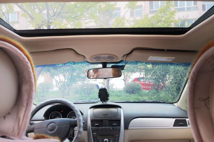 Used Buick Excelle 2011 1.6 LX-MT Headliner