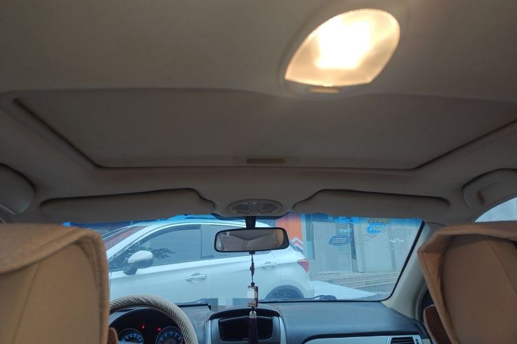 Used Buick Excelle 2011 1.6 LX-MT Headliner