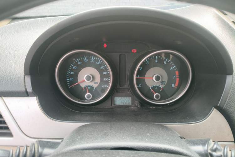 Used Buick Excelle 2011 1.6 LX-MT Instrument Cluster
