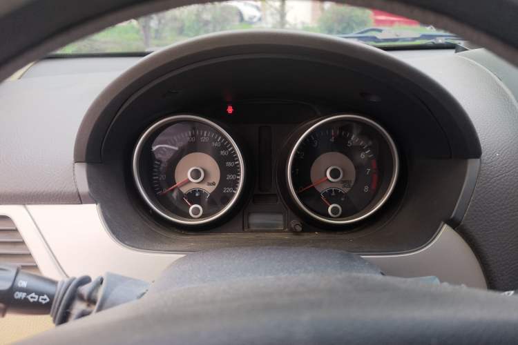 Used Buick Excelle 2011 1.6 LX-MT Instrument Cluster