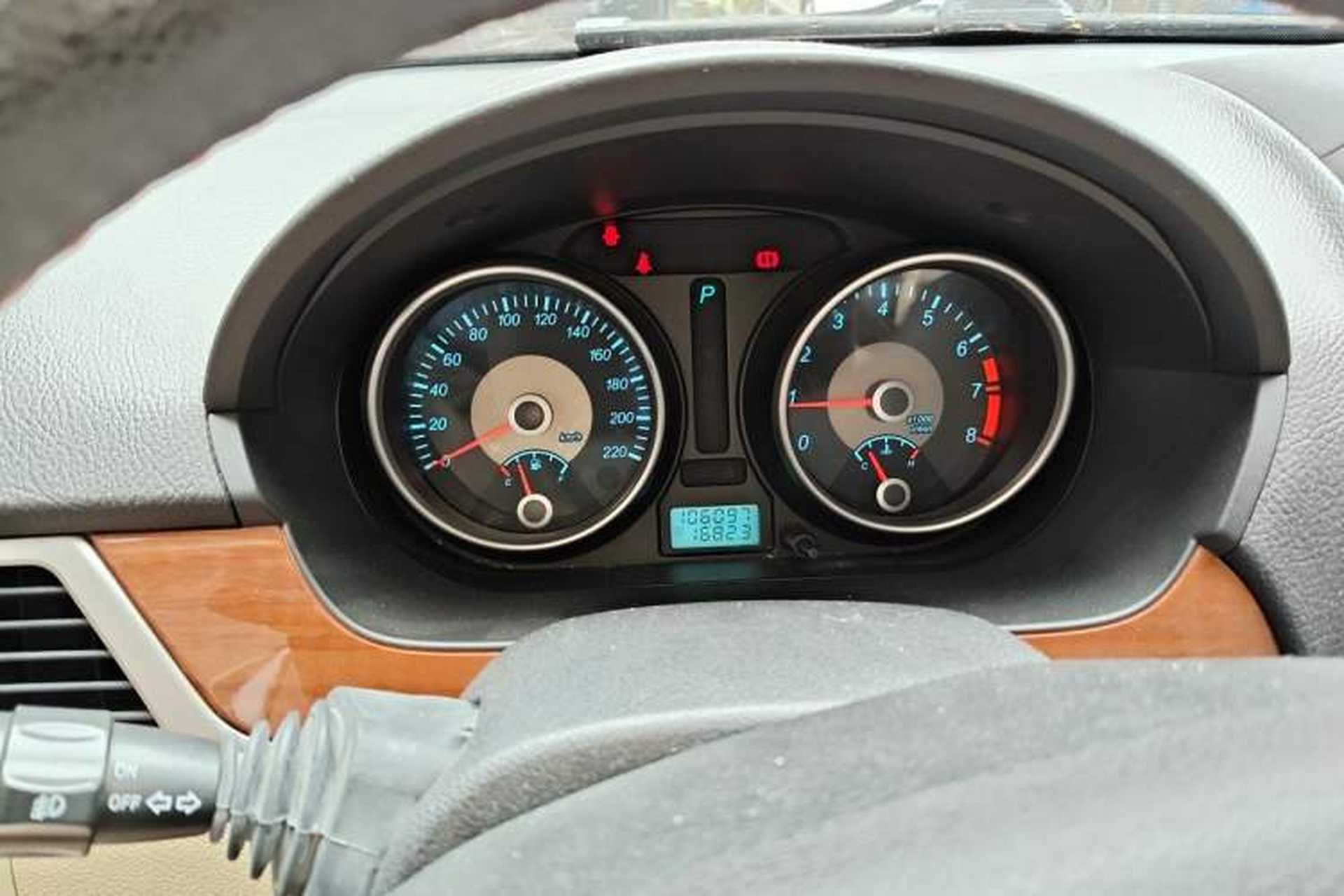 Used Buick Excelle 2011 1.6LX-AT Instrument Cluster