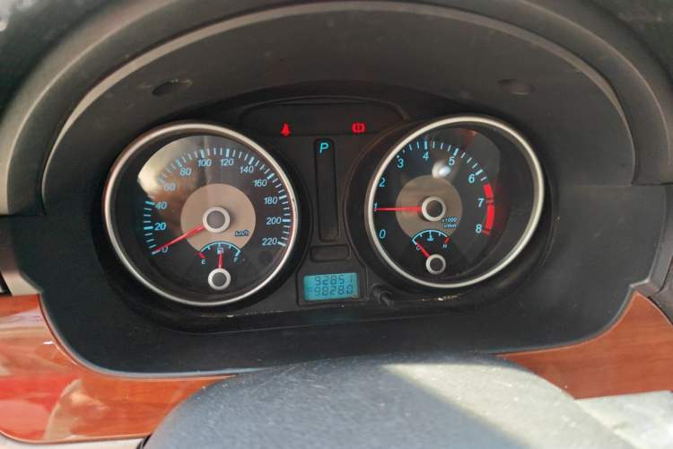 Used Buick Excelle 2011 1.6 LE-AT Instrument Cluster