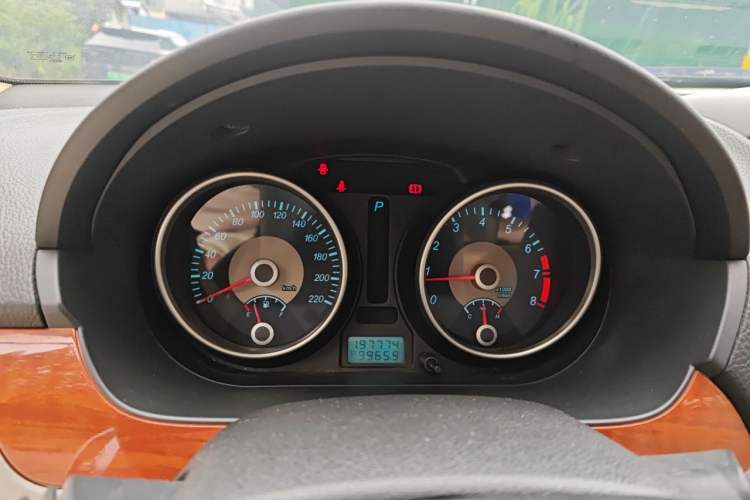 Used Buick Excelle 2011 1.6 LE-AT Instrument Cluster