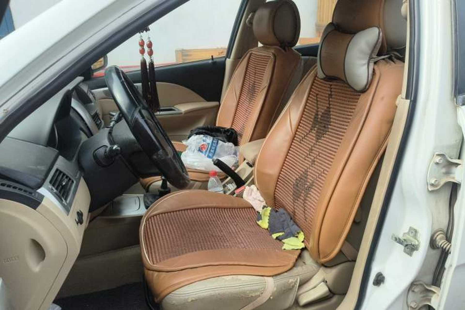 Used Buick Excelle 2011 1.6 LX-MT Left Front Seat