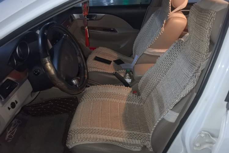 Used Buick Excelle 2011 1.6 LE-AT Left Front Seat