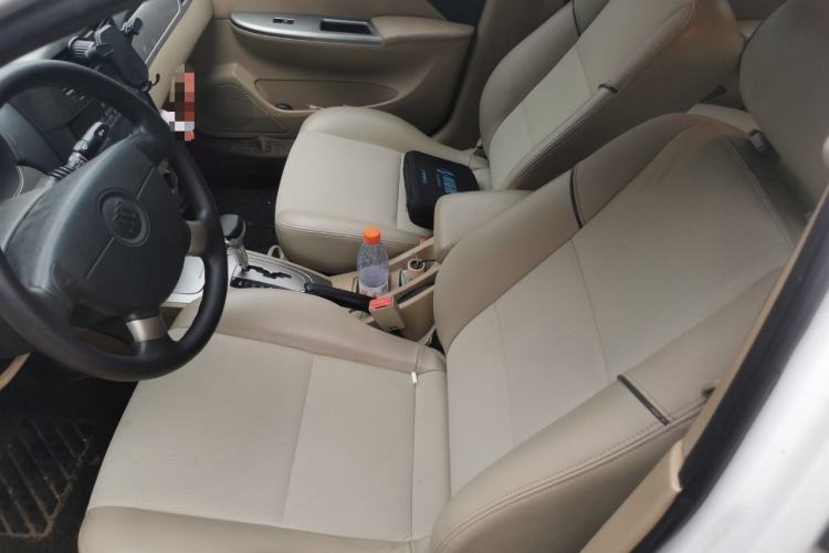 Used Buick Excelle 2011 1.6LX-AT Left Front Seat