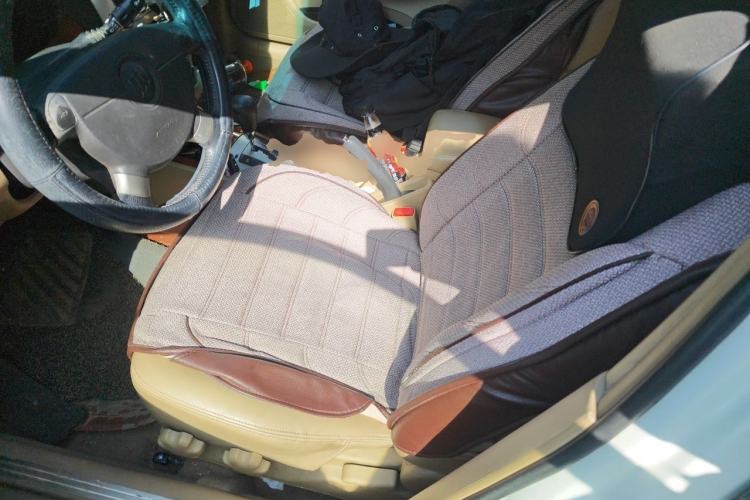 Used Buick Excelle 2011 1.6 LE-AT Left Front Seat