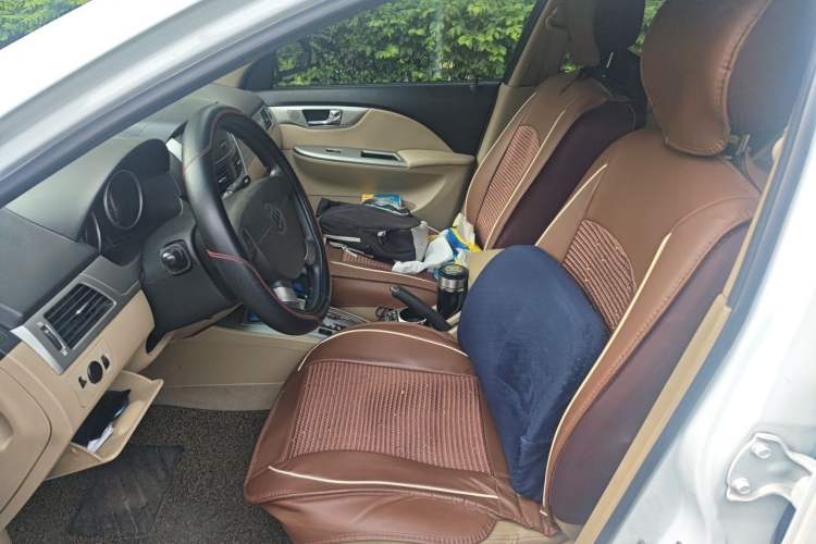 Used Buick Excelle 2011 1.6LX-AT Left Front Seat