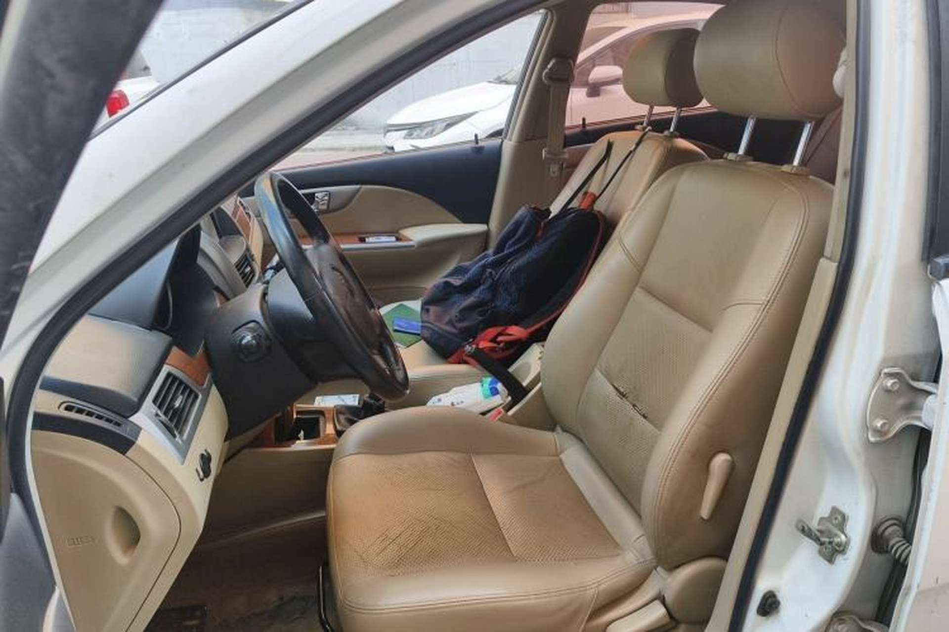 Used Buick Excelle 2011 1.6 LE-MT Left Front Seat