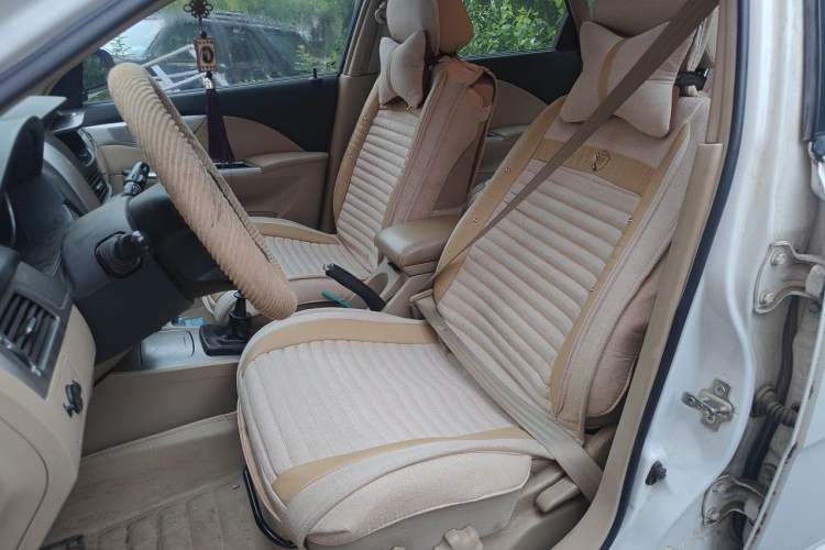 Used Buick Excelle 2011 1.6 LX-MT Left Front Seat