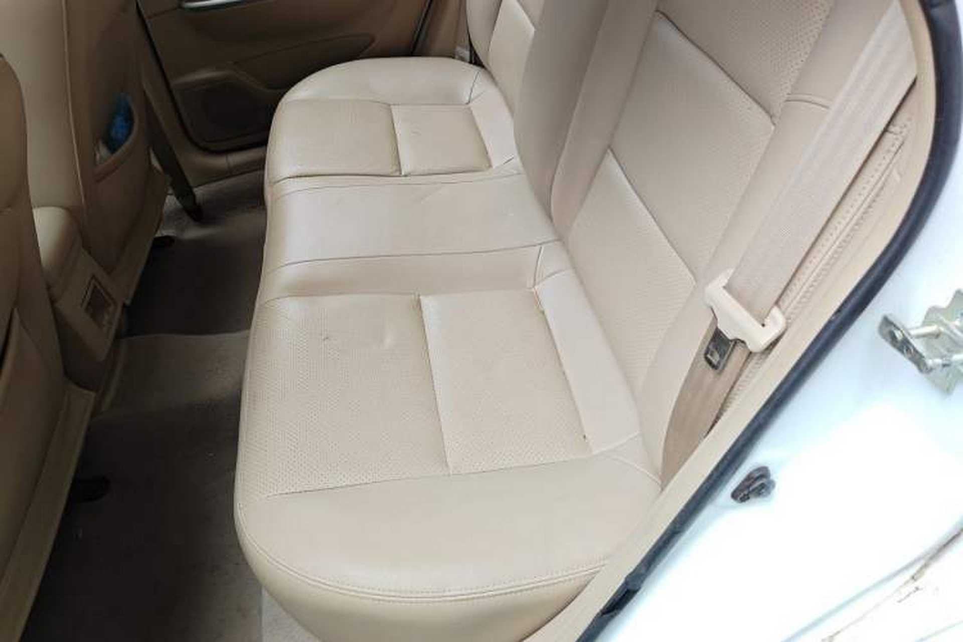 Used Buick Excelle 2011 1.6LX-AT Left Rear Seat