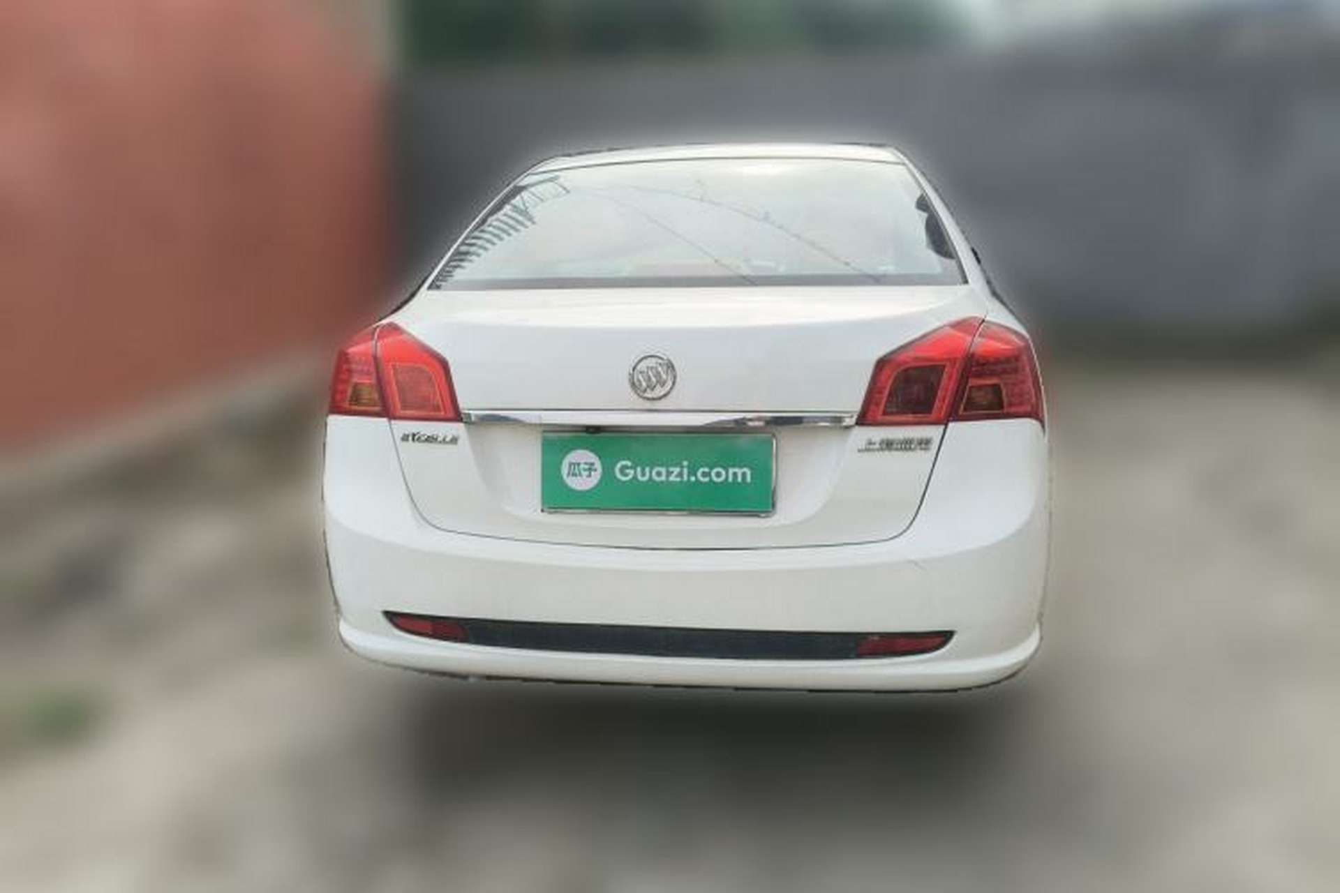 Used Buick Excelle 2011 1.6 LX-MT Rear