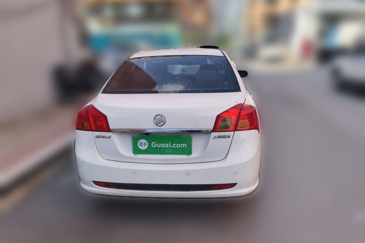Used Buick Excelle 2011 1.6 LE-MT Rear