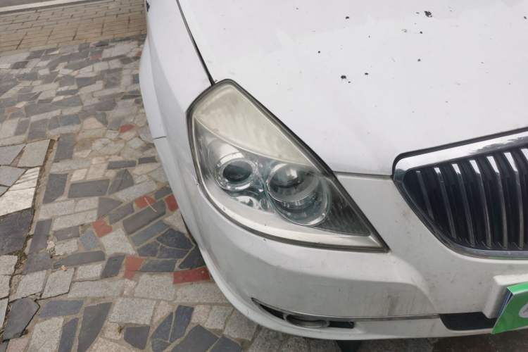 Used Buick Excelle 2011 1.6LX-AT Right Front Headlight