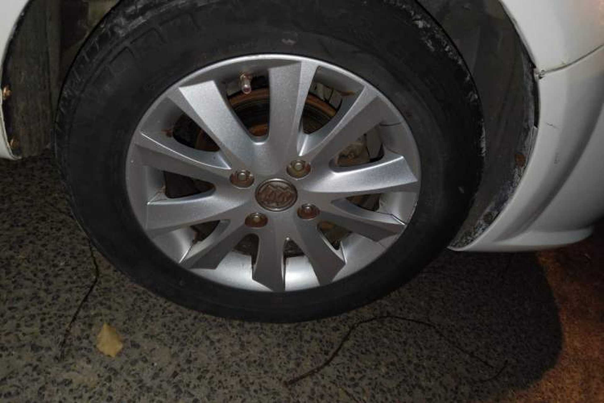 Used Buick Excelle 2011 1.6 LE-MT Right Front Wheel Hub