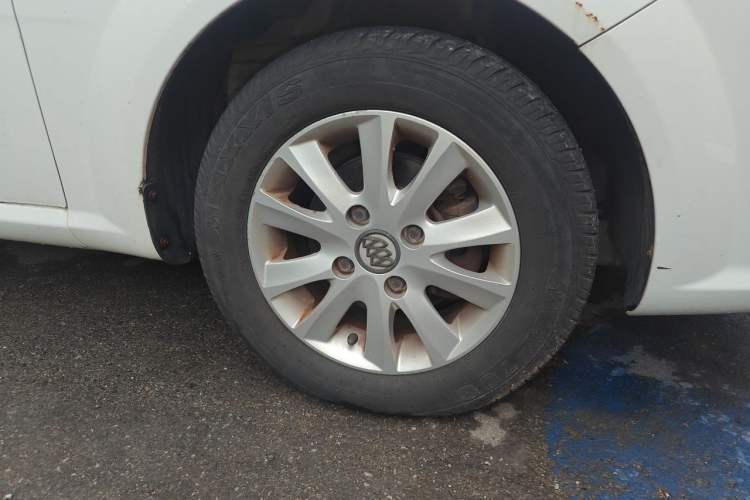 Used Buick Excelle 2011 1.6 LX-MT Right Front Wheel Hub