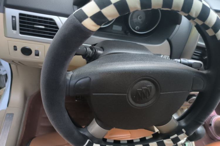 Used Buick Excelle 2011 1.6LX-AT Steering Wheel