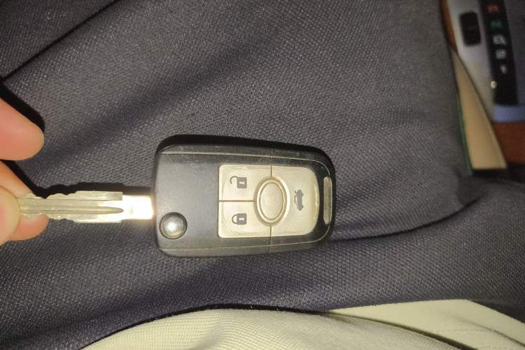 Used Buick Excelle 2011 1.6 LE-AT Vehicle Key