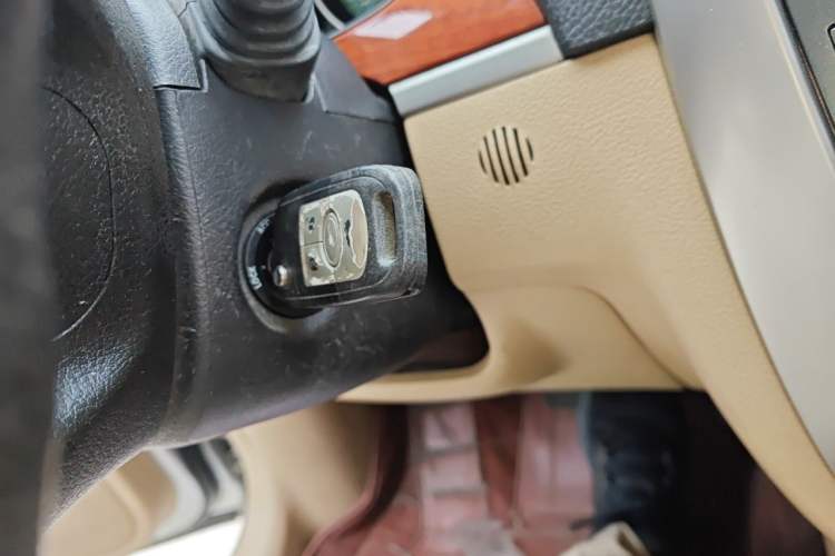 Used Buick Excelle 2011 1.6 LE-AT Vehicle Key