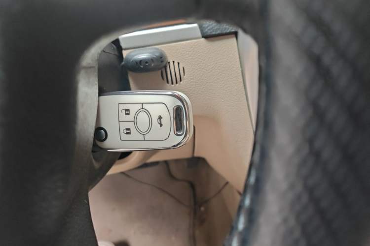 Used Buick Excelle 2011 1.6 LE-AT Vehicle Key