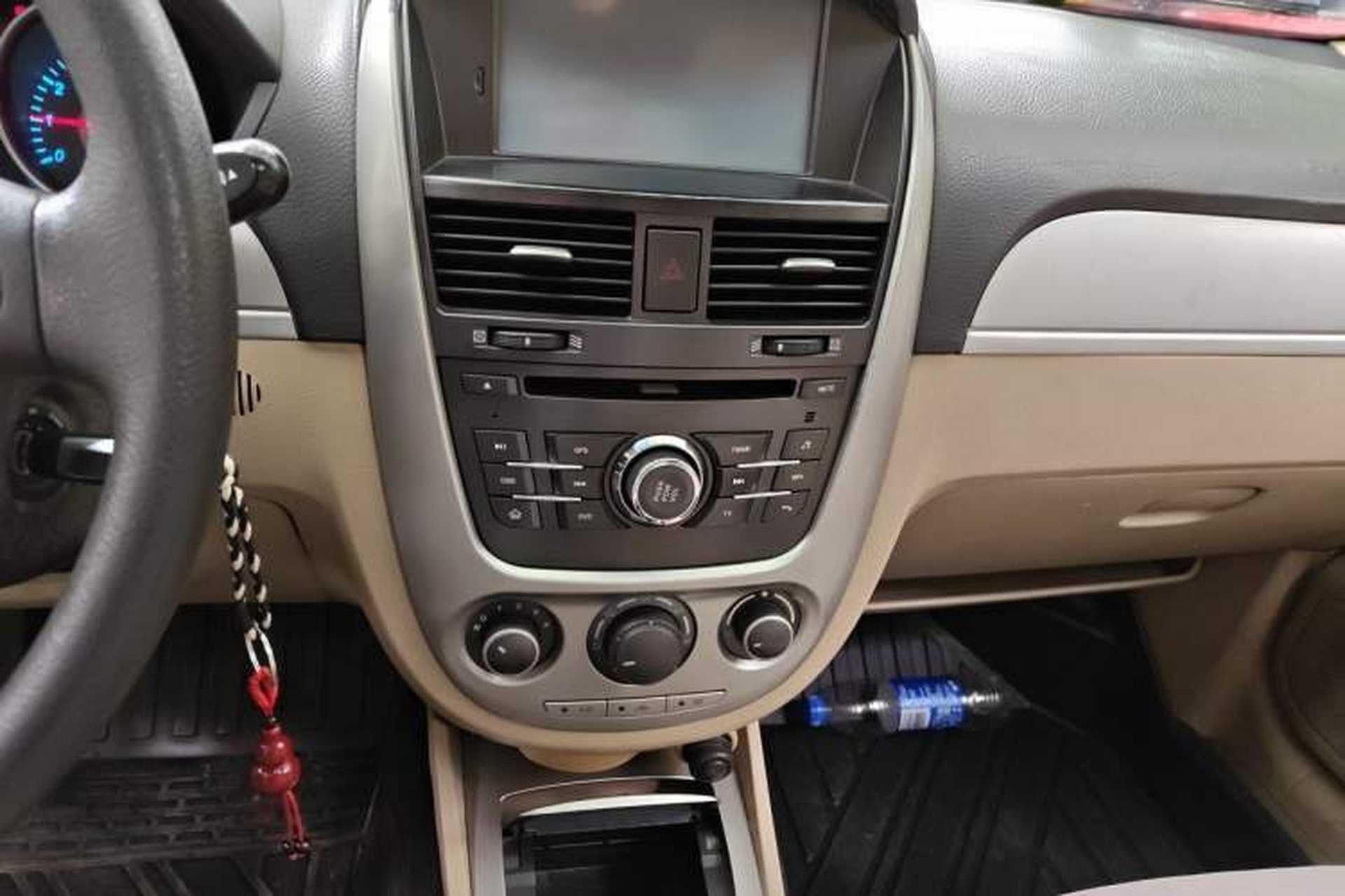 Used Buick Excelle 2011 1.6 LX-MT Audio And AC Panel