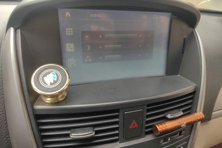 Used Buick Excelle 2011 1.6 LX-MT Audio And AC Panel