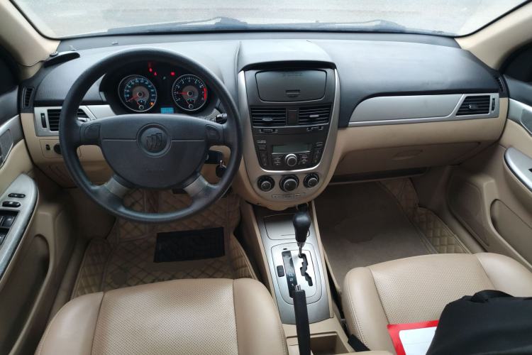 Used Buick Excelle 2011 1.6LX-AT Center Console