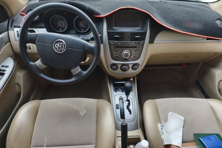 Used Buick Excelle 2011 1.6LX-AT Center Console