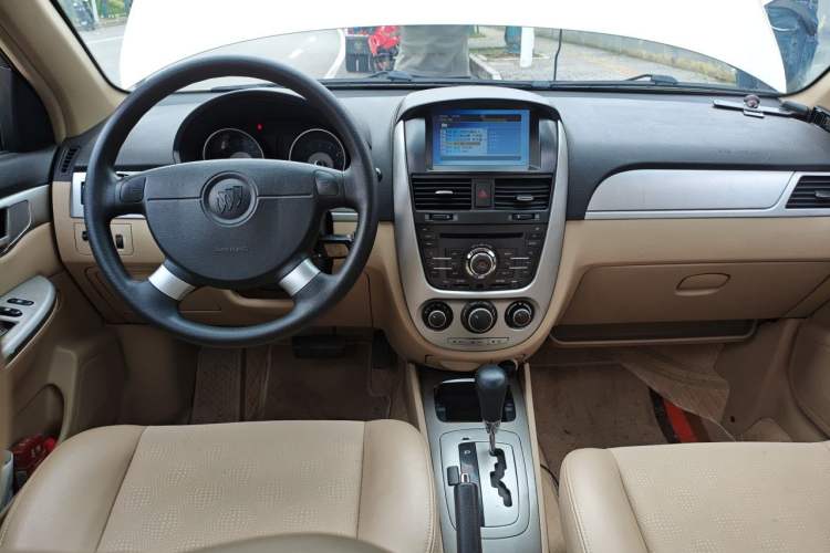 Used Buick Excelle 2011 1.6LX-AT Center Console