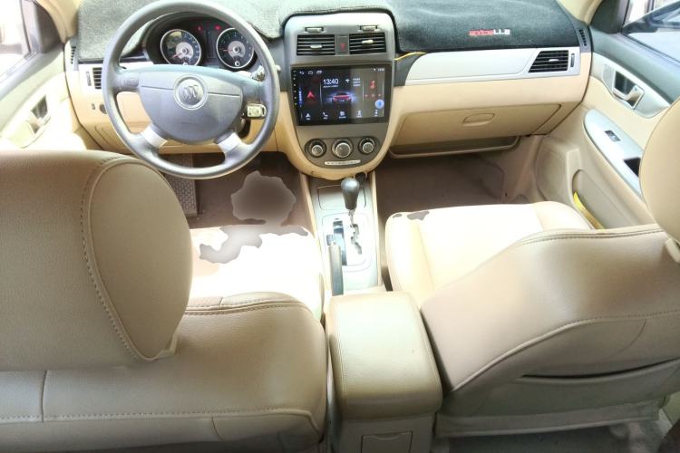 Used Buick Excelle 2011 1.6LX-AT Center Console