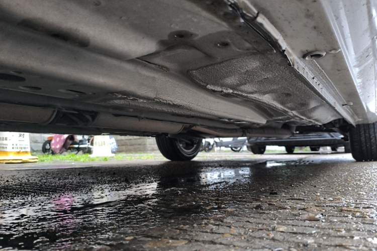 Used Buick Excelle 2011 1.6 LE-AT Chassis Front Left