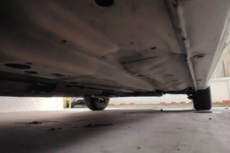 Used Buick Excelle 2011 1.6 LX-MT Chassis Front Left