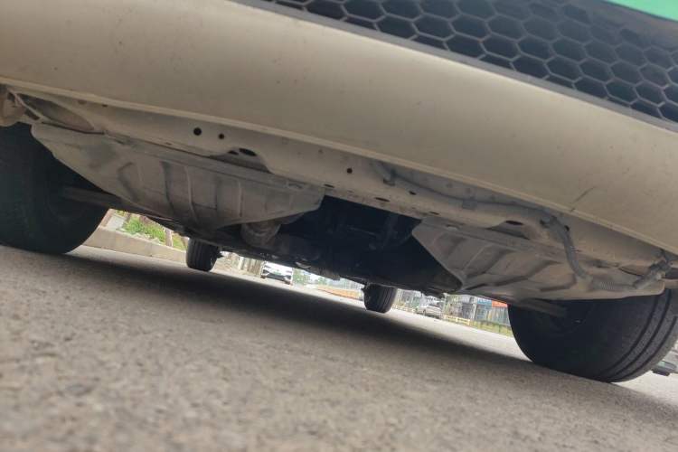 Used Buick Excelle 2011 1.6 LX-MT Chassis Front