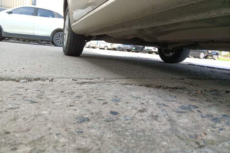 Used Buick Excelle 2011 1.6LX-AT Chassis Front Right