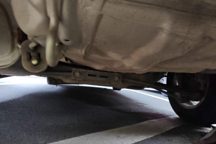 Used Buick Excelle 2011 1.6 LX-MT Chassis Rear
