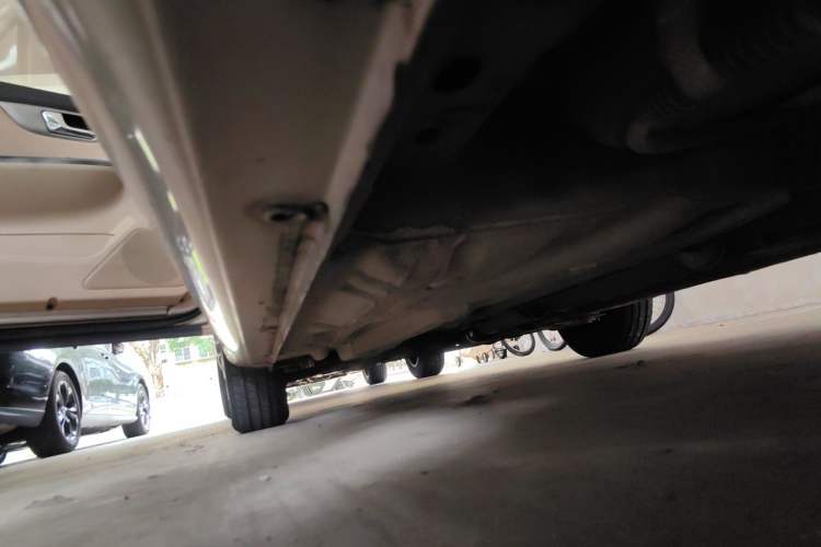 Used Buick Excelle 2011 1.6 LX-MT Chassis Rear Left
