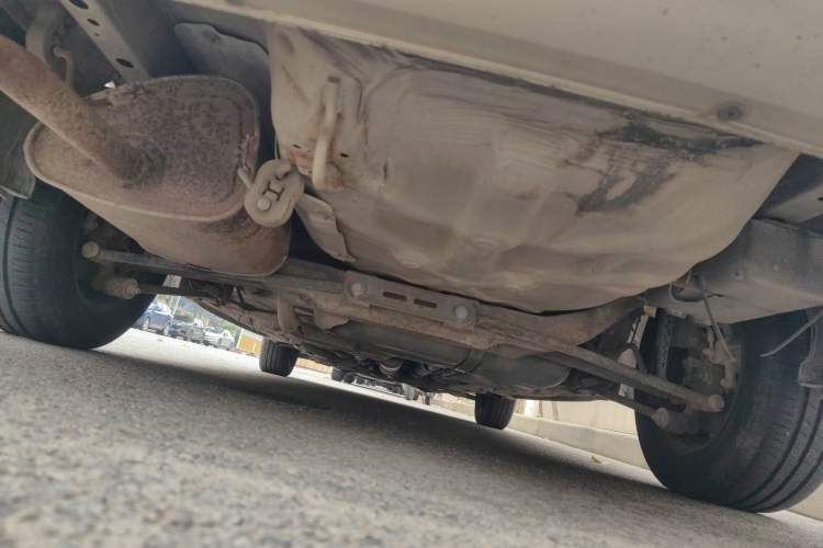 Used Buick Excelle 2011 1.6 LX-MT Chassis Rear