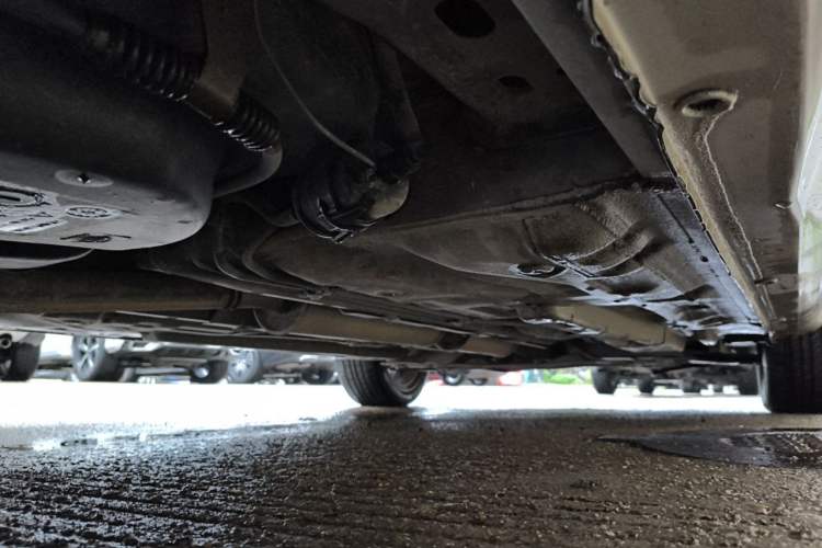 Used Buick Excelle 2011 1.6 LE-AT Chassis Rear Right