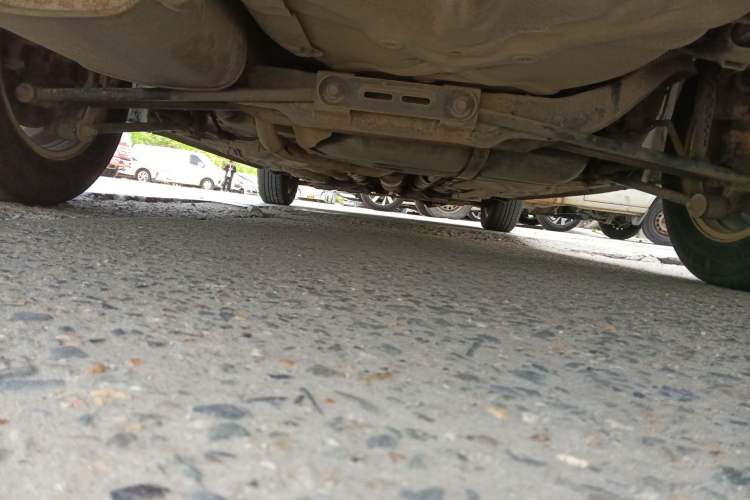 Used Buick Excelle 2011 1.6LX-AT Chassis Rear