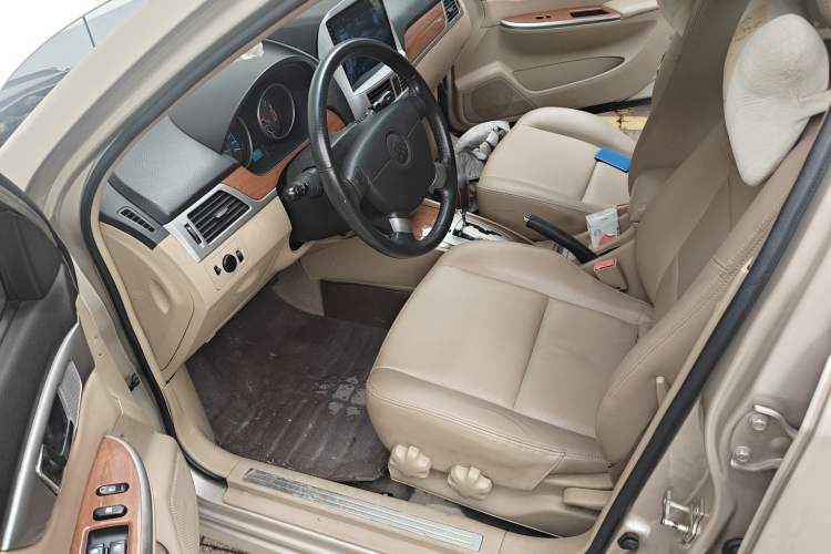 Used Buick Excelle 2011 1.6 LE-AT Driver Seat