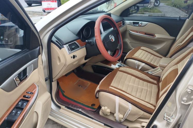 Used Buick Excelle 2011 1.6 LE-AT Driver Seat