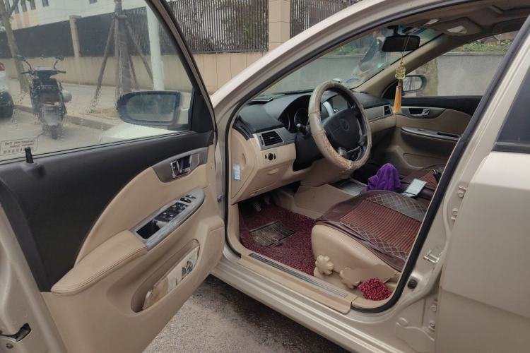 Used Buick Excelle 2011 1.6 LX-MT Driver Seat