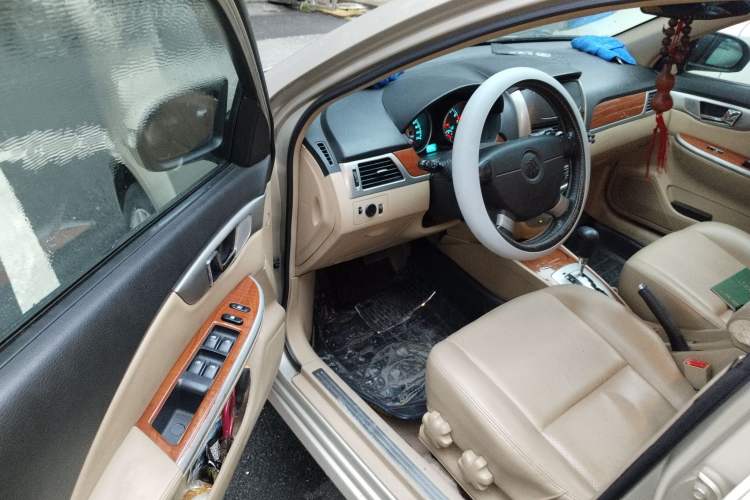 Used Buick Excelle 2011 1.6 LE-AT Driver Seat