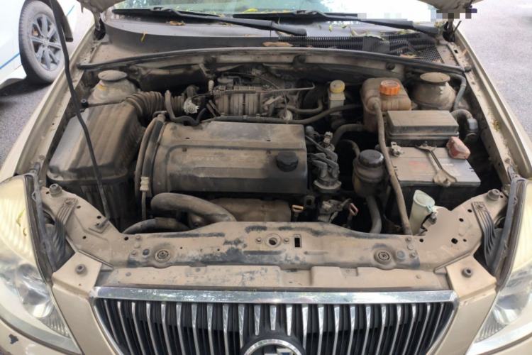 Used Buick Excelle 2011 1.6LX-AT Engine Bay
